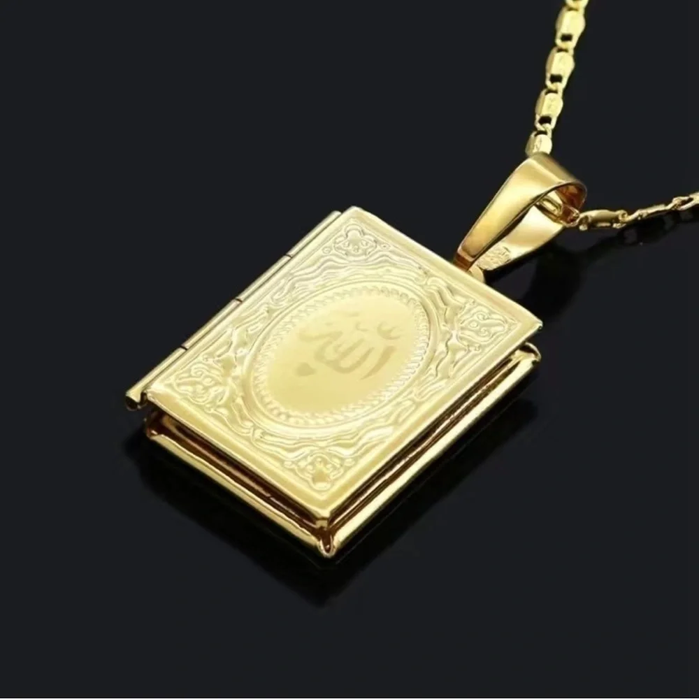 Photo box pendant necklace